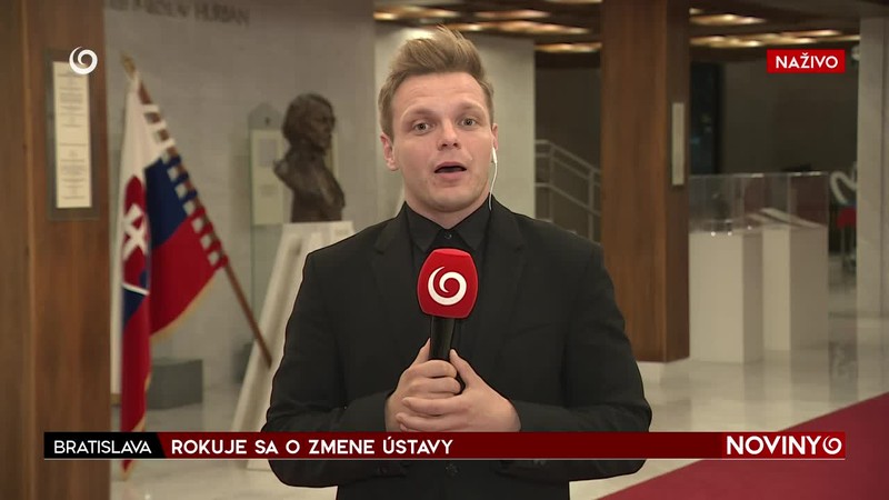 ROKUJE SA O ZMENE ÚSTAVY