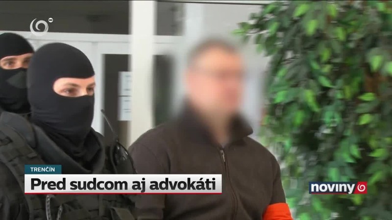 Pred sudcom aj advokáti