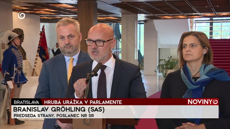 HRUBÁ URÁŽKA V PARLAMENTE
