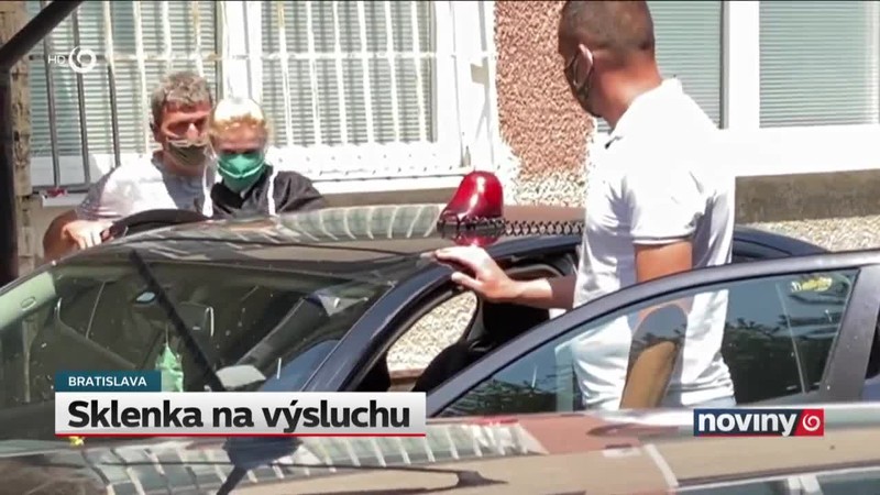 Sklenka na výsluchu