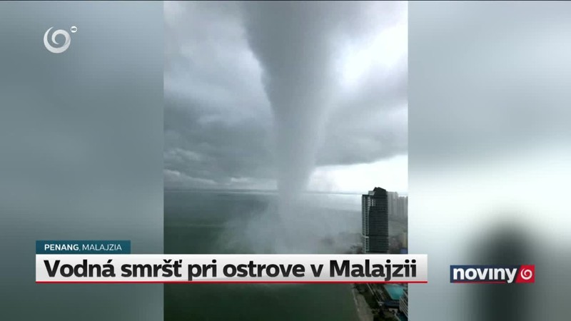Vodná smršť pri ostrove v Malajzii
