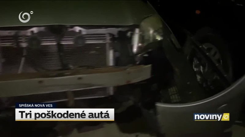 Tri poškodené autá