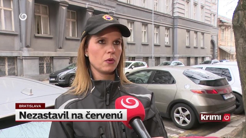 Nezastavil na červenú