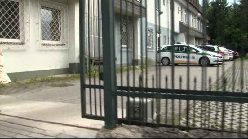 Do domu vtrhol so slovami: "Ja som tu Hitler!"