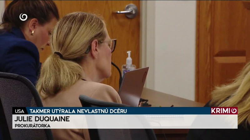 TAKMER UTÝRALA NEVLASTNÚ DCÉRU