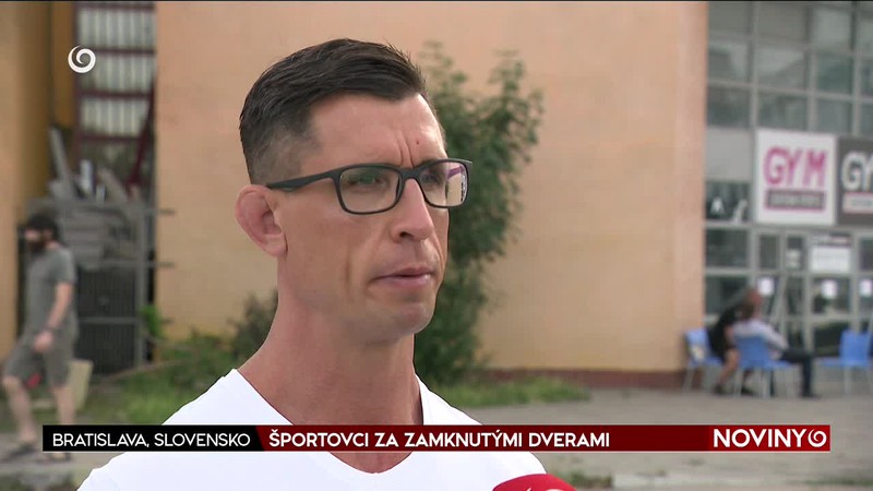 ŠPORTOVCI ZA ZAMKNUTÝMI DVERAMI