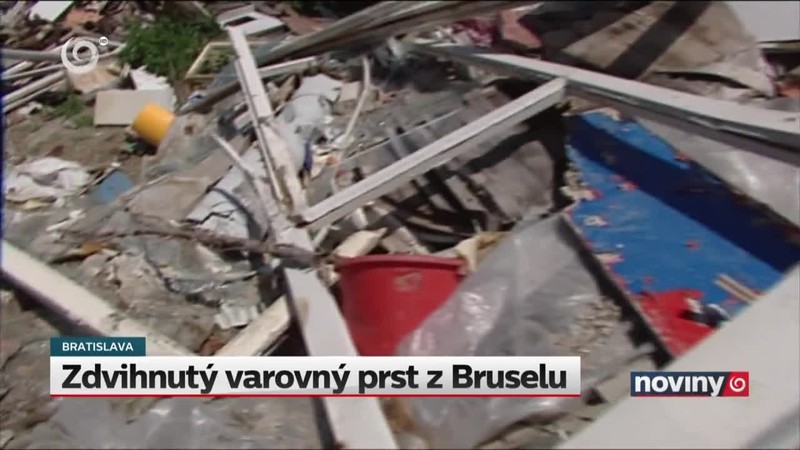 Zdvihnutý varovný prst z Bruselu