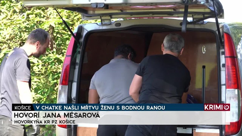 V CHATKE NAŠLI MŔTVU ŽENU S BODNOU RANOU