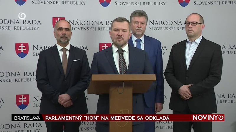 PARLAMENTNÝ "HON" NA MEDVEDE SA ODKLADÁ