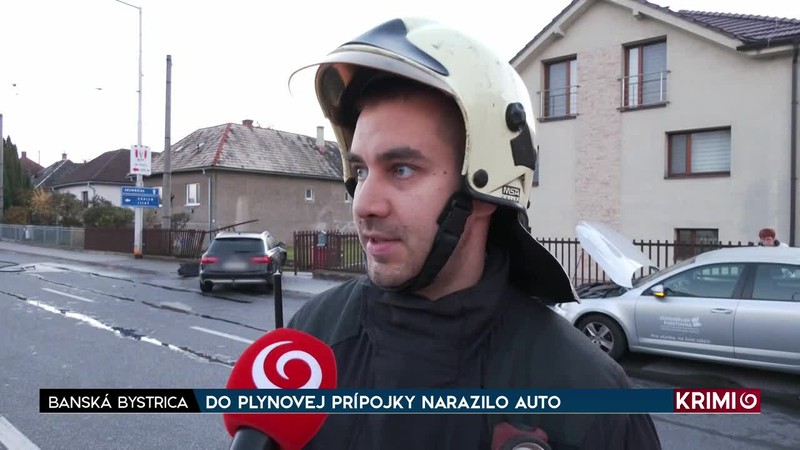 DO PLYNOVEJ PRÍPOJKY NARAZILO AUTO