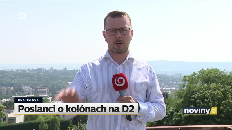 Poslanci o kolónach na D2