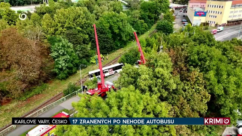 17 ZRANENÝCH PO NEHODE AUTOBUSU