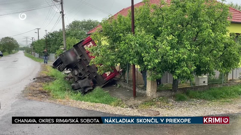 NÁKLADIAK SKONČIL V PRIEKOPE
