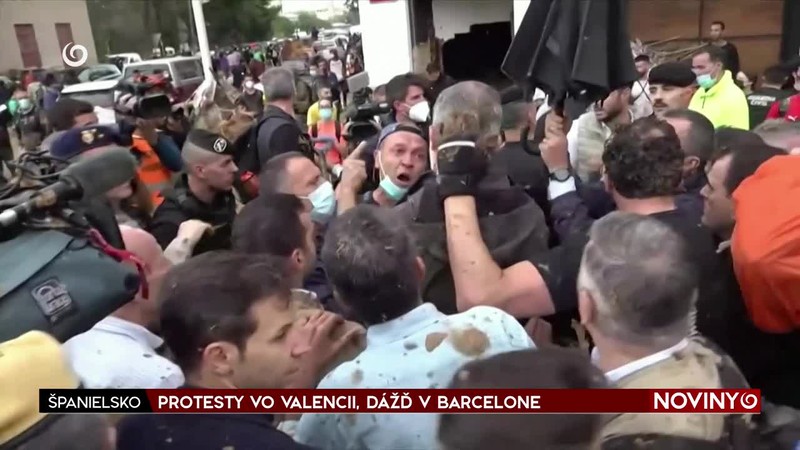 PROTESTY VO VALENCII, DÁŽĎ V BARCELONE