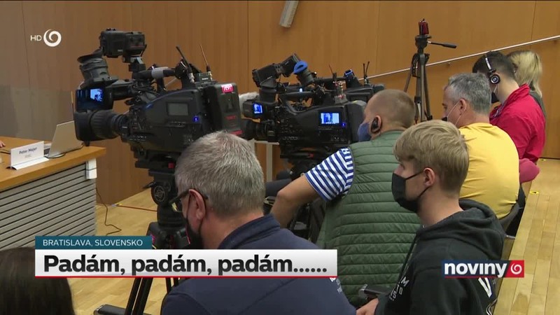 Padám, padám, padám......