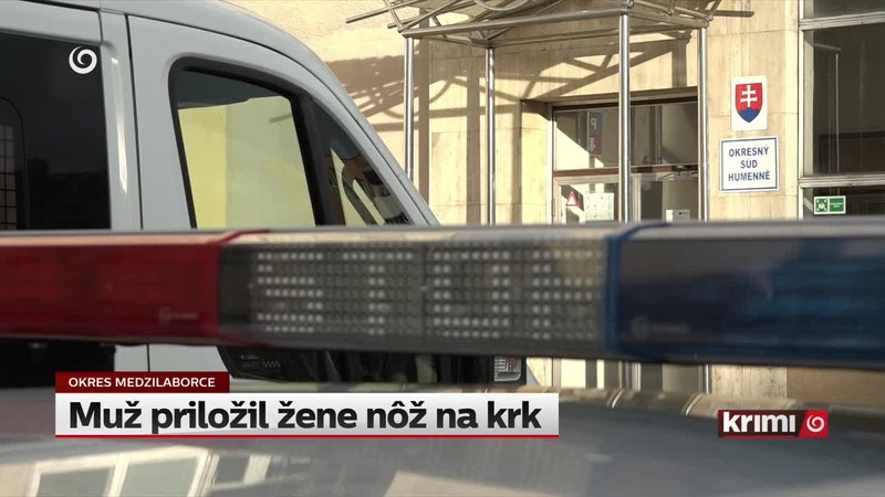 Muž priložil žene nôž na krk