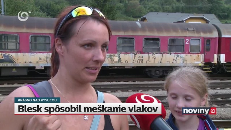 Blesk spôsobil meškanie vlakov