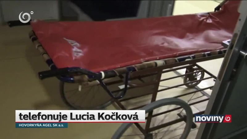 Onkologická pacientka na chodbe