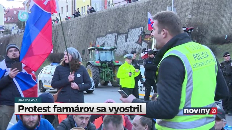 Protest farmárov sa vyostril