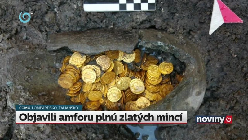 Objavili amforu plnú zlatých mincí