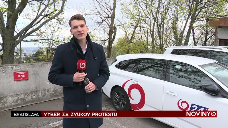 VÝBER ZA ZVUKOV PROTESTU