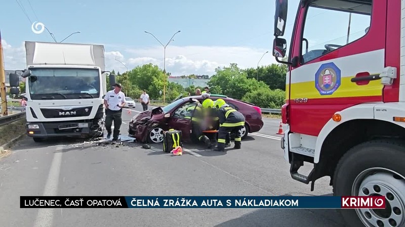 ČELNÁ ZRÁŽKA AUTA S NÁKLADIAKOM