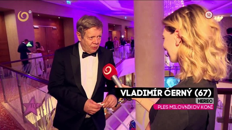 PLES MILOVNÍKOV KONÍ