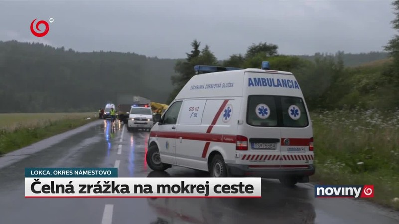 Čelná zrážka na mokrej ceste