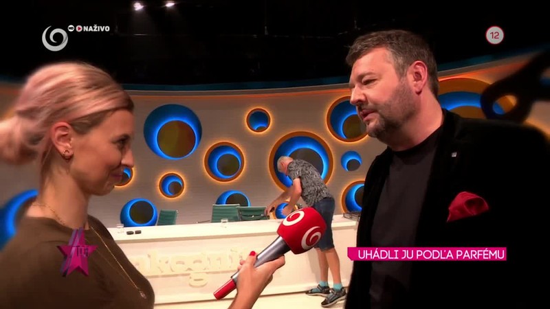 UHÁDLI JU PODĽA PARFÉMU