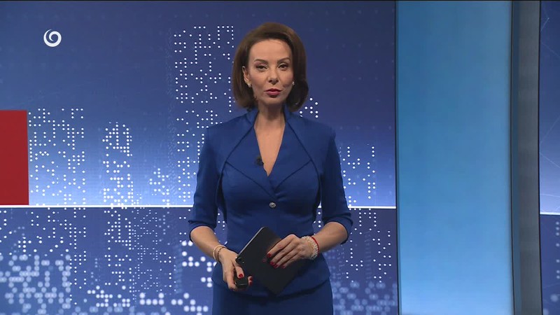 VYZLIEKLI UNIFORMY, OBLIEKLI DRESY