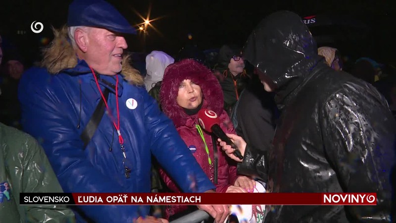 ĽUDIA OPÄŤ NA NÁMESTIACH