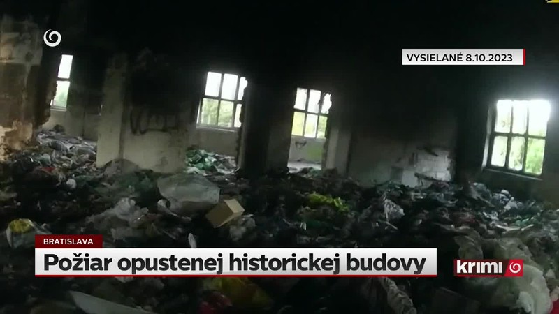 Požiar opustenej historickej budovy