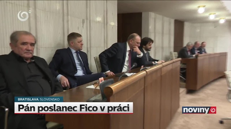 Pán poslanec Fico v práci