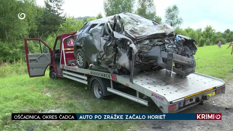 AUTO PO ZRÁŽKE ZAČALO HORIEŤ