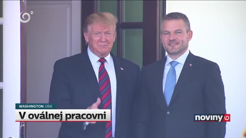V oválnej pracovni