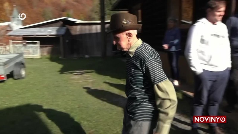POKOSIL DVOR A OSLÁVIL 100 ROKOV