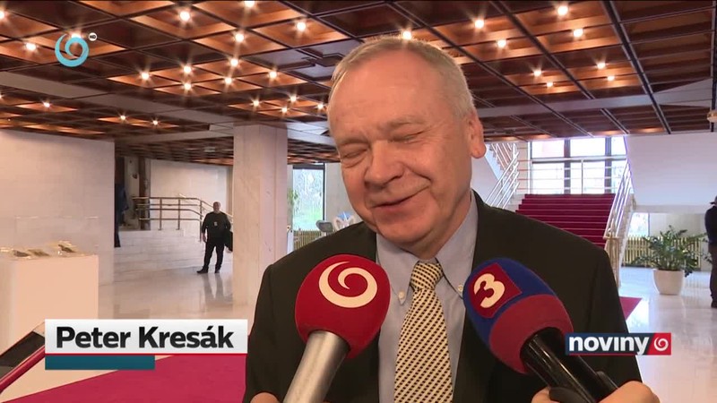 Blokovaný rečnícky pult