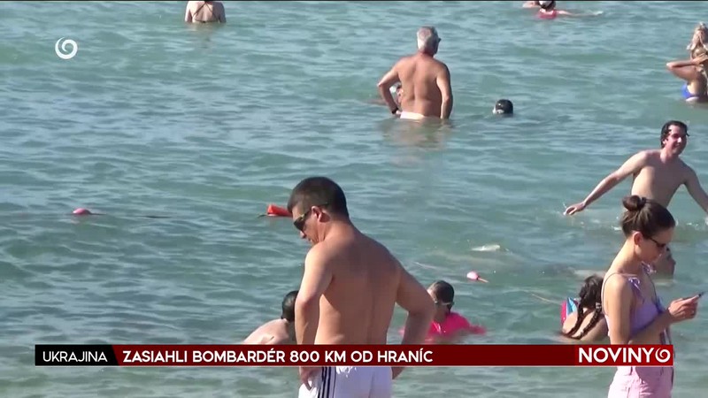 ZASIAHLI BOMBARDÉR 800 KM OD HRANÍC