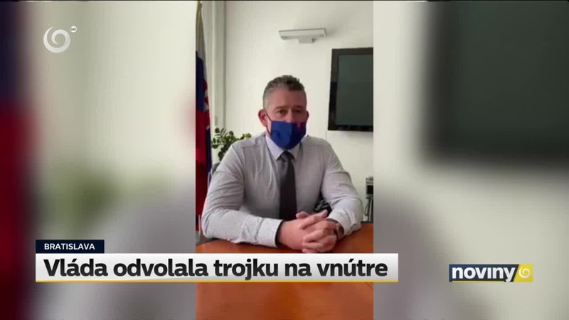 Vláda odvolala trojku na vnútre
