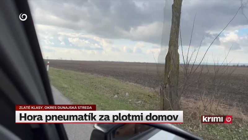 Hora pneumatík za plotmi domov