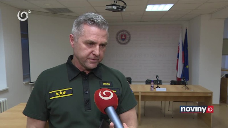 Obvinili strieľajúceho policajta