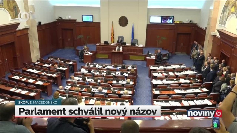 Parlament schválil nový názov
