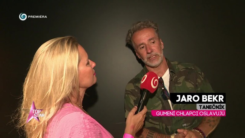 Gumení chlapci oslavujú