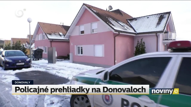 Policajné prehliadky na Donovaloch