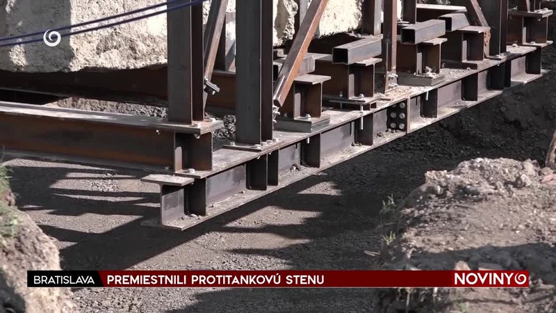 PREMIESTNILI PROTITANKOVÚ STENU