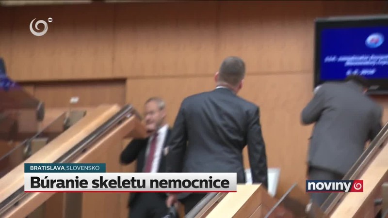 Búranie skeletu nemocnice
