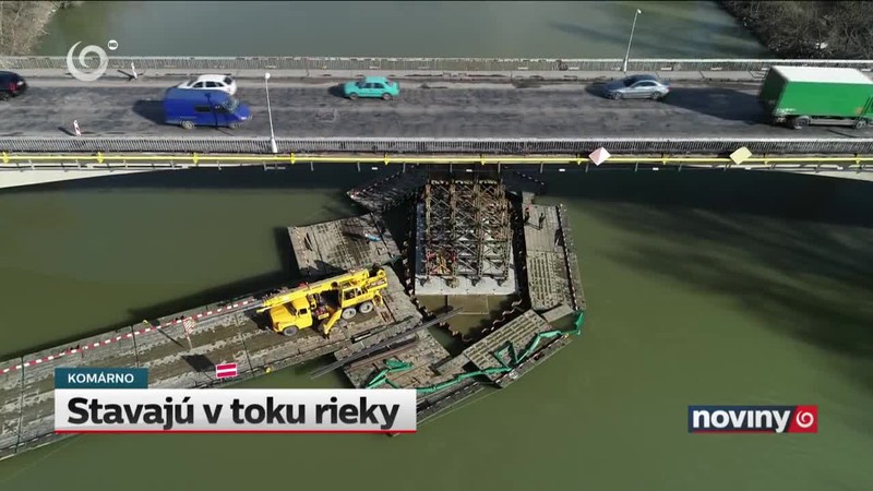 Stavajú v toku rieky