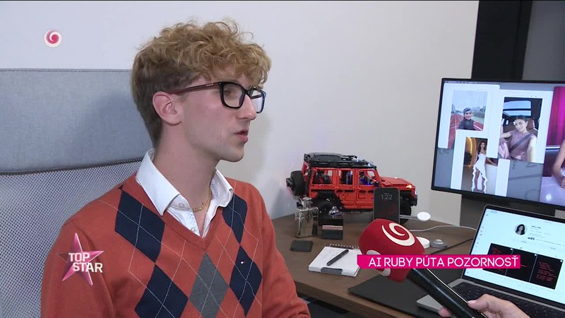 AI RUBY PÚTA POZORNOSŤ