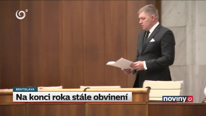 Na konci roka stále obvinení