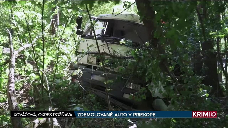 ZDEMOLOVANÉ AUTO V PRIEKOPE